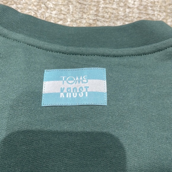Brand New THE MAX CREWNECK KROST X TOMS - Picture 9 of 10